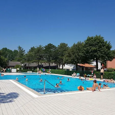 Adriella Apartment *