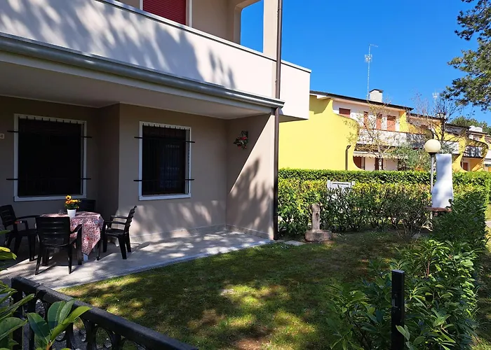 Adriella بيبيوني