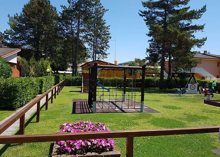 Апартаменты Adriella *